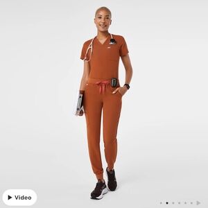 Figs Set Zamora high waisted jogger / Catarina one-pocket L